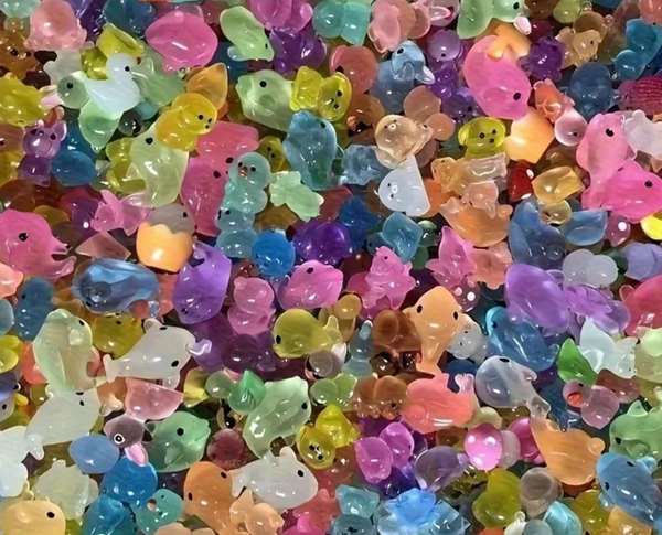 25mm Clear Gumball Machine Capsules Filled with Mini Plastic Animals – 1 Inch Toy Vending Capsules, 50-Pack